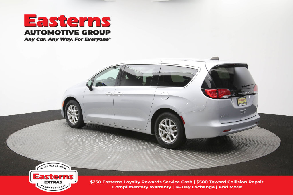 Used 2023 Chrysler Voyager LX FWD image 66