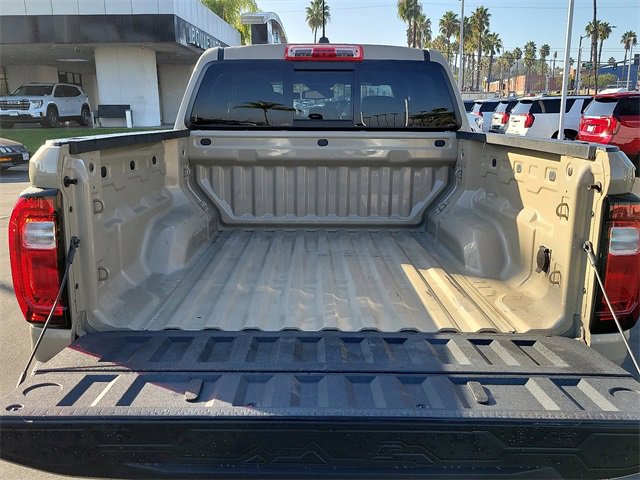 Used 2024 GMC Canyon AT4 image 21