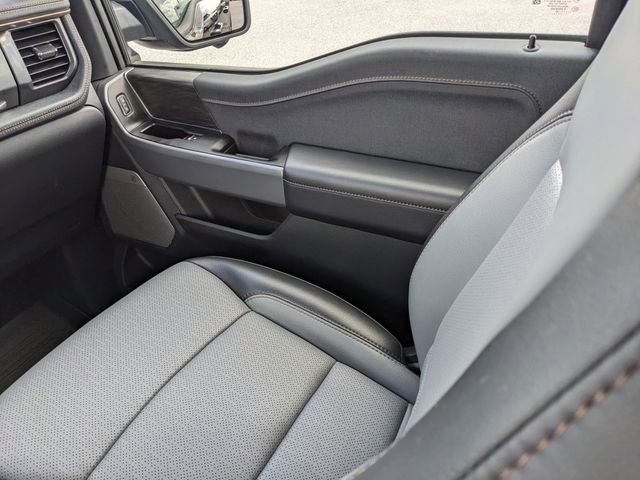 Used 2025 Ford F150 Lightning Lariat w/ Max Trailer Tow Package image 19