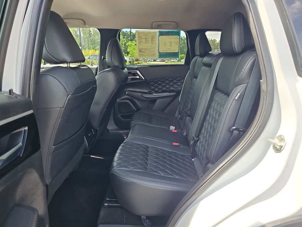 Used 2022 Mitsubishi Outlander SEL AWD/4WD image 18