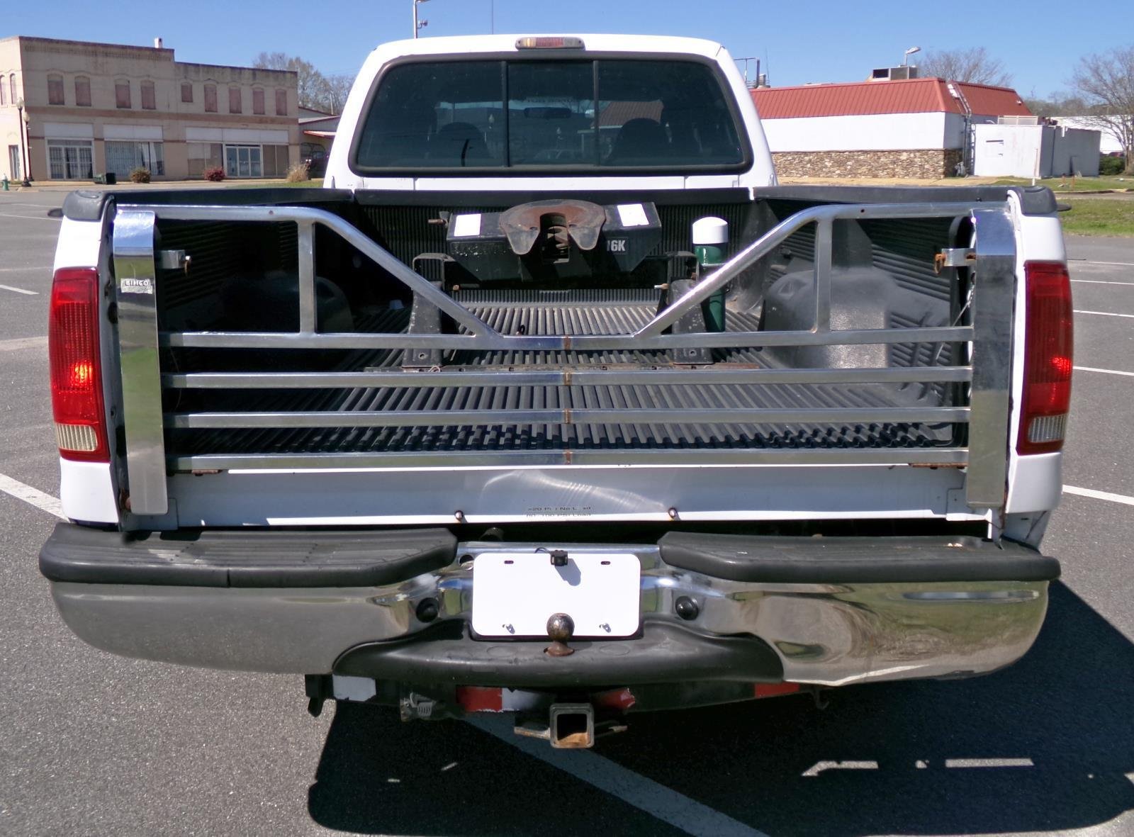 Used 2006 Ford F350 XL RWD image 3