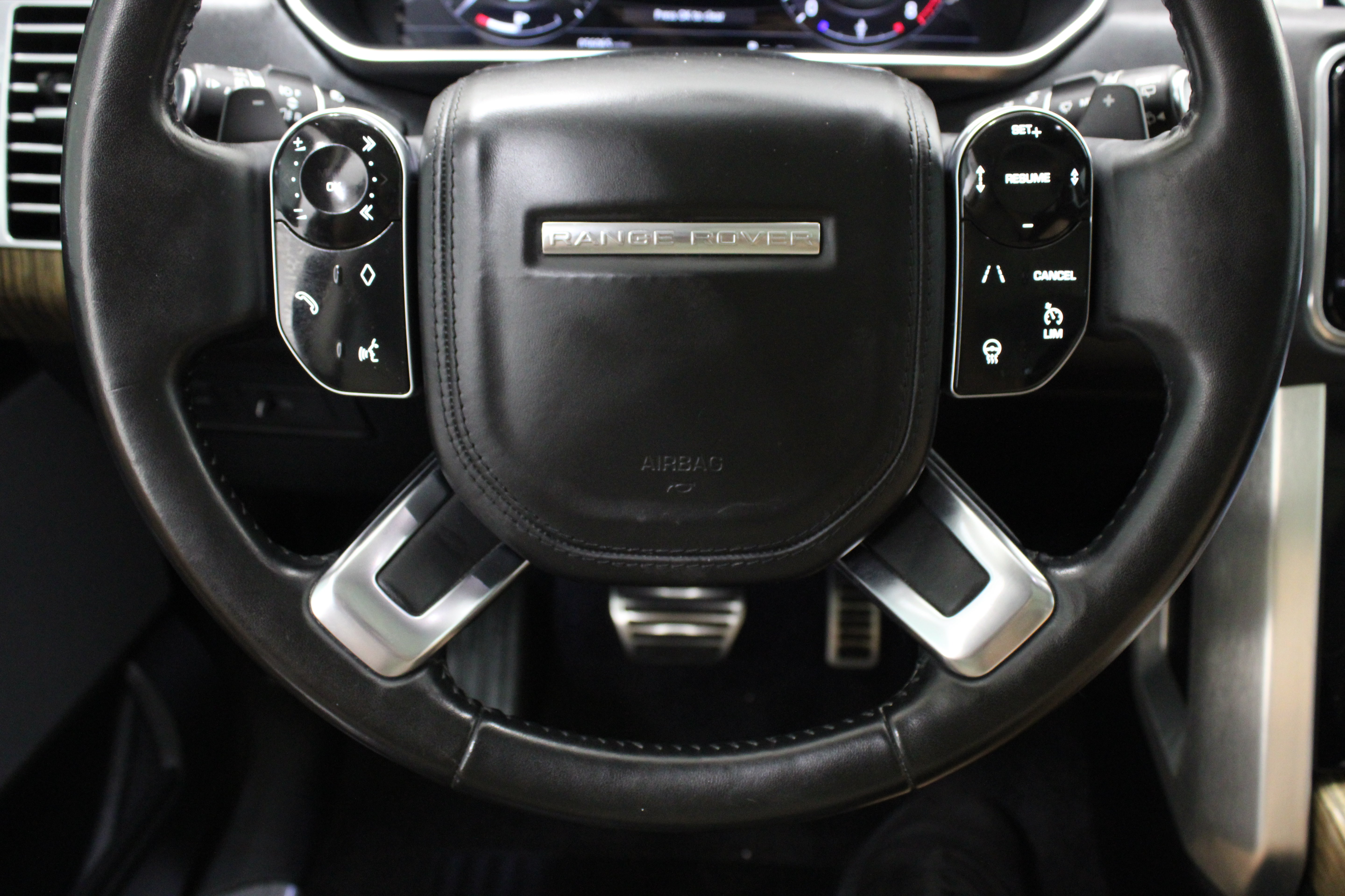 Used 2019 Land Rover Range Rover HSE AWD/4WD image 24