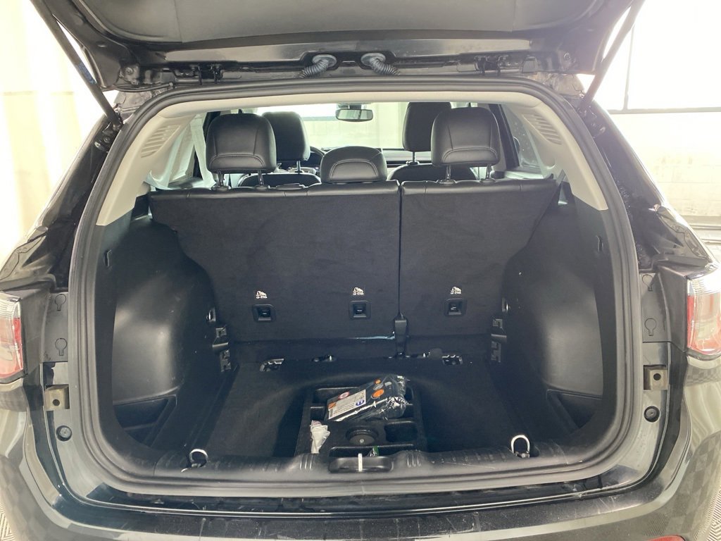 Used 2022 Jeep Compass Limited image 14