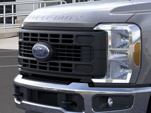 New 2026 Ford F250 XL w/ XL Driver Assist Package AWD/4WD image 17