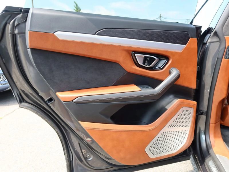Used 2019 Lamborghini Urus image 20