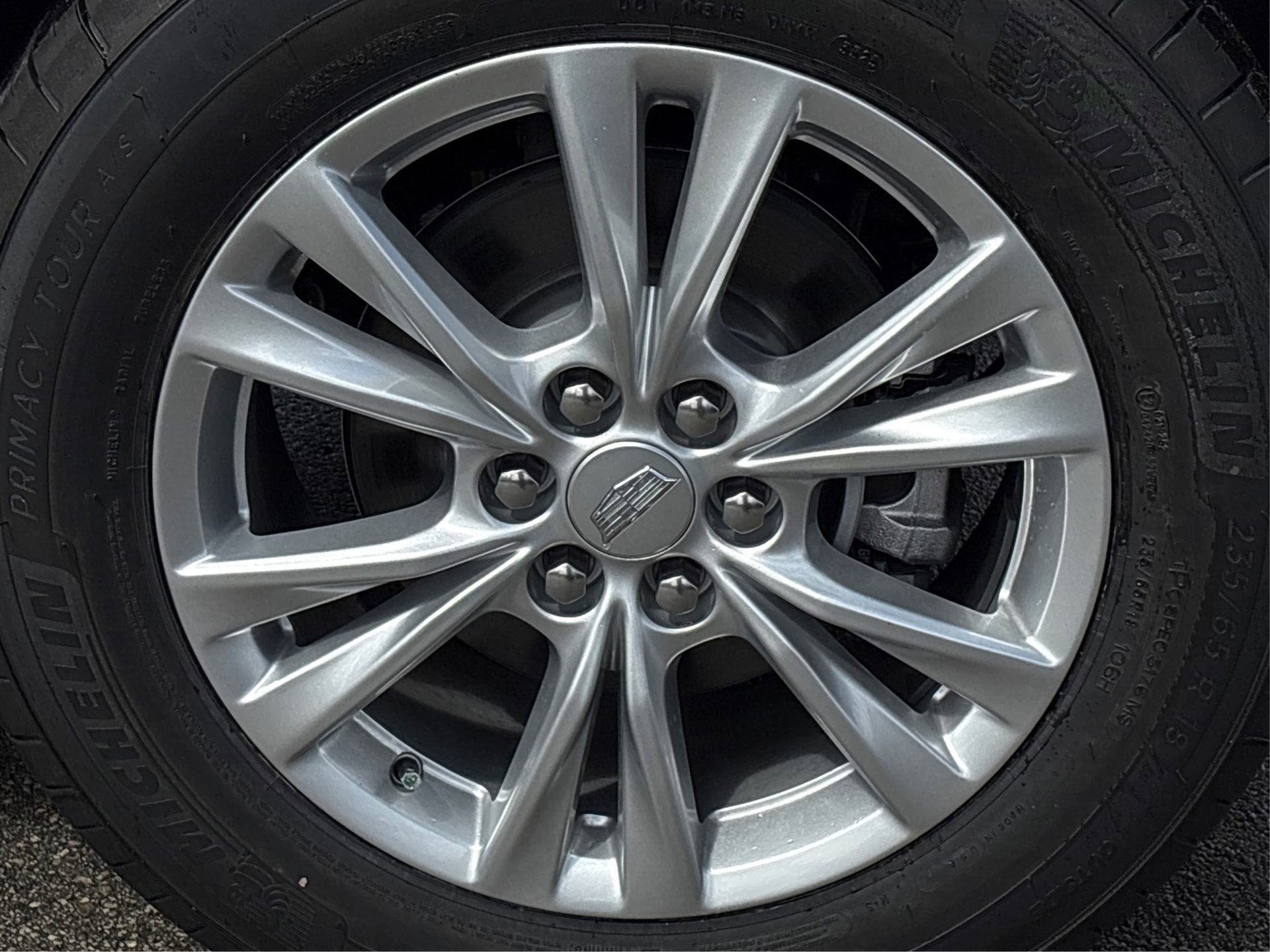 New 2026 Cadillac XT5 Luxury image 13