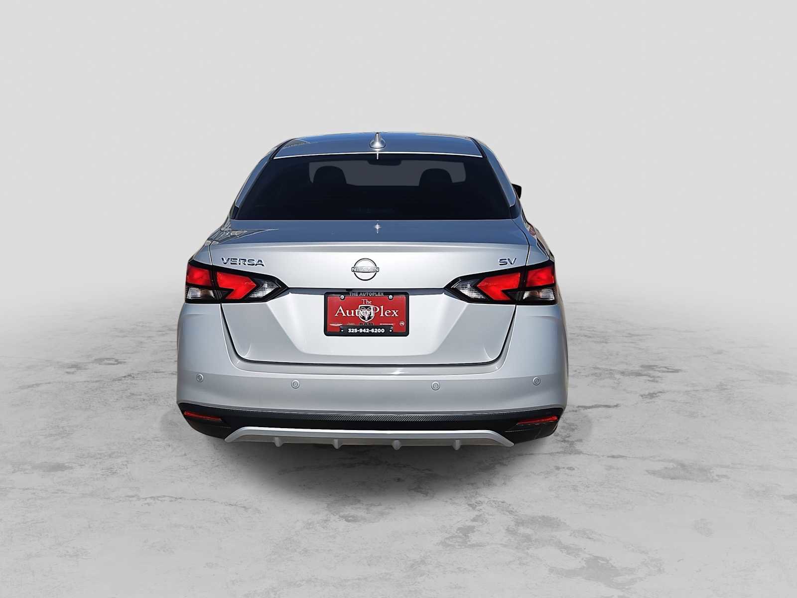 Used 2024 Nissan Versa SV w/ Trunk Package image 7