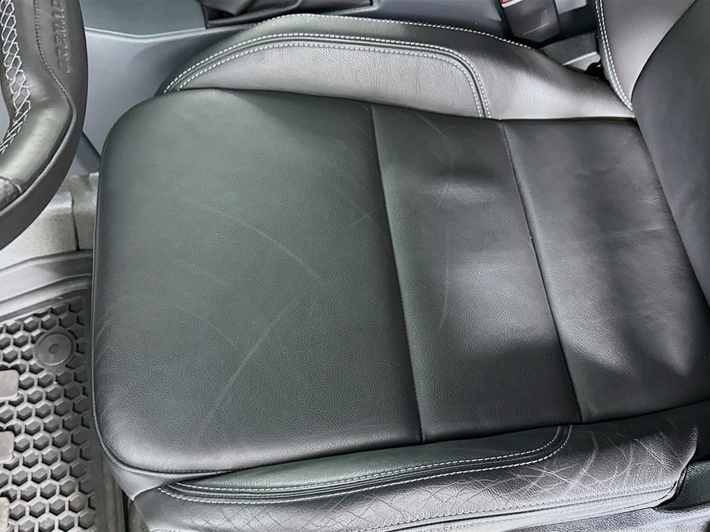 Used 2025 INEOS Grenadier Base image 18