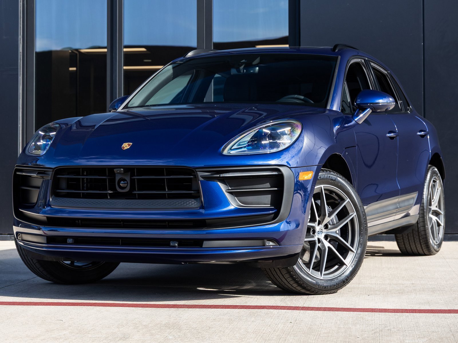New 2026 Porsche Macan image 1