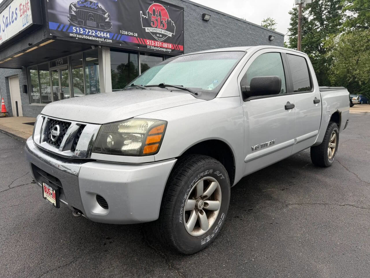Used 2010 Nissan Titan SE AWD/4WD image 12
