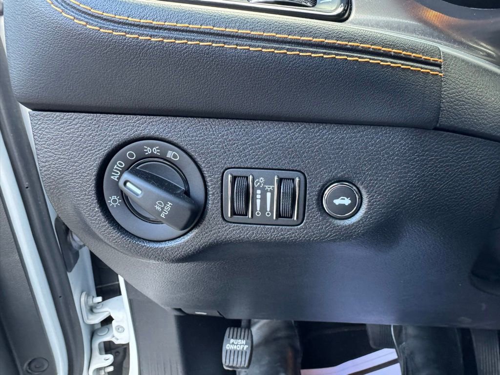 Used 2022 Dodge Challenger GT w/ Plus Package image 28