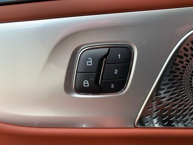 New 2024 Lincoln Nautilus Black Label w/ Jet Appearance Package (87T) image 15