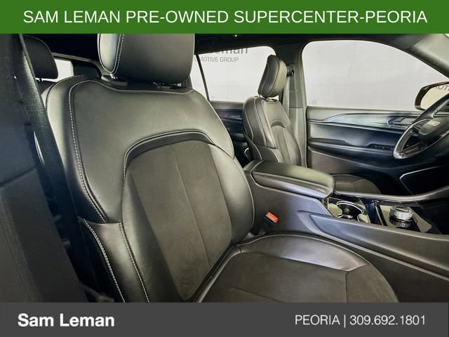 Used 2022 Jeep Grand Cherokee L Laredo image 29