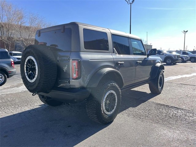 Used 2023 Ford Bronco Badlands image 3