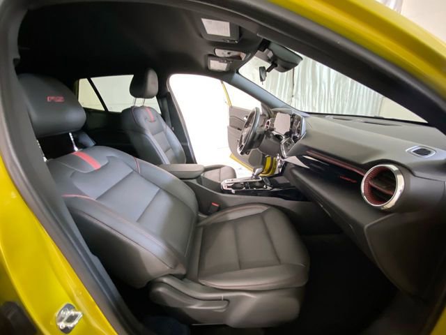 Used 2024 Chevrolet Trax RS w/ Driver Confidence Package image 37