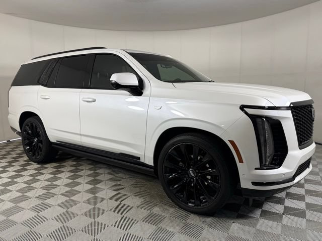 Certified 2025 Cadillac Escalade Sport Platinum w/ LPO, ONYX Package AWD/4WD image 8