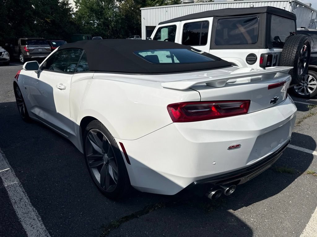Used 2018 Chevrolet Camaro SS RWD image 3