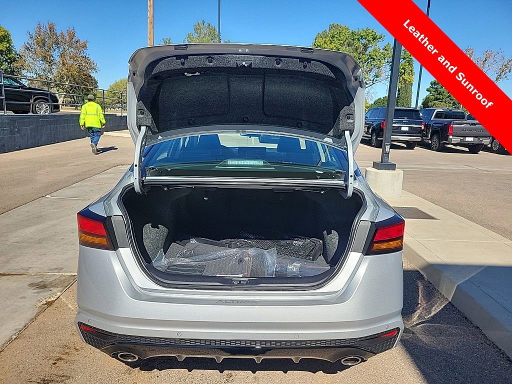 New 2025 Nissan Altima 2.5 SR w/ SR Premium Package image 13