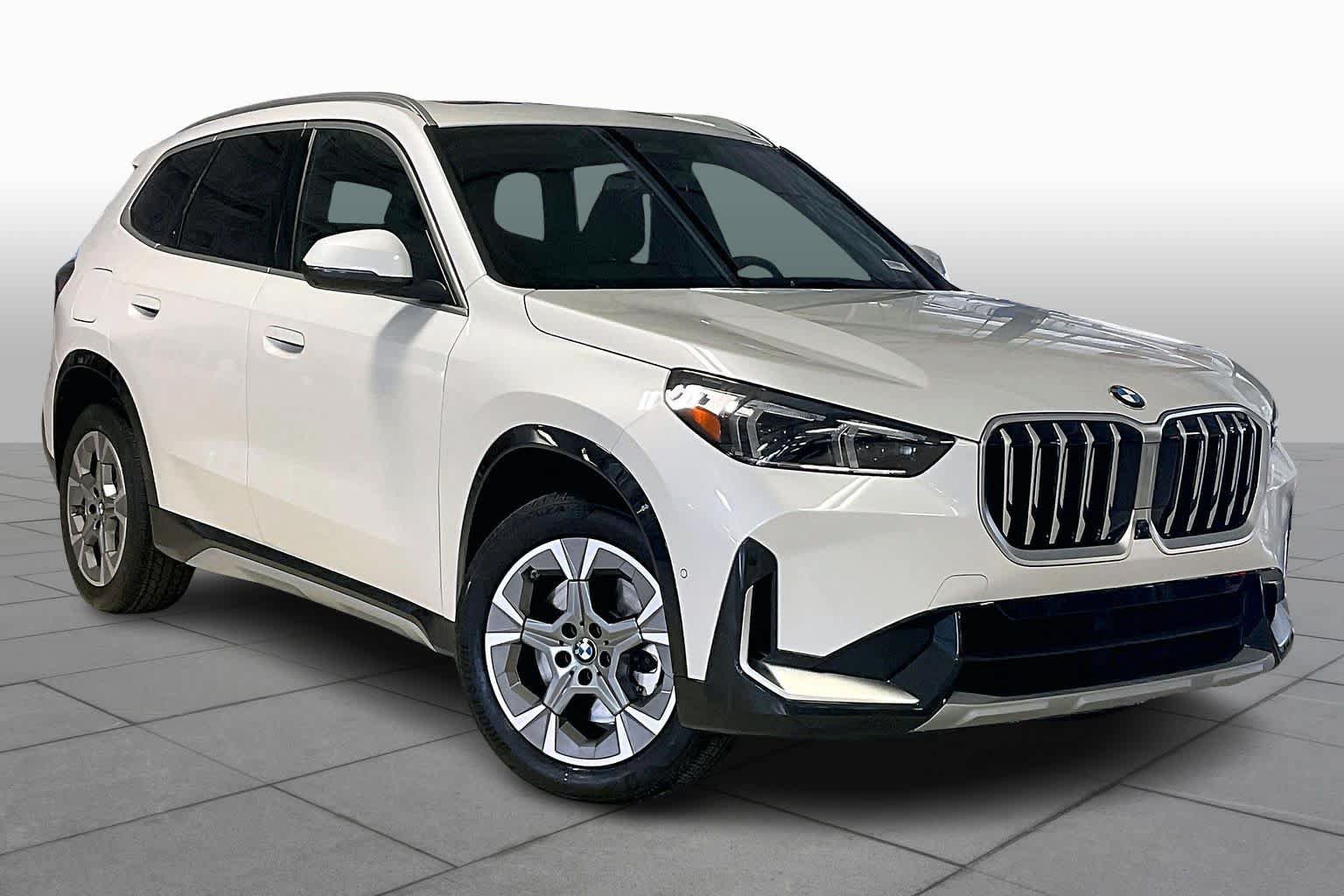 Used 2026 BMW X1 xDrive28i w/ Technology Package AWD/4WD image 2