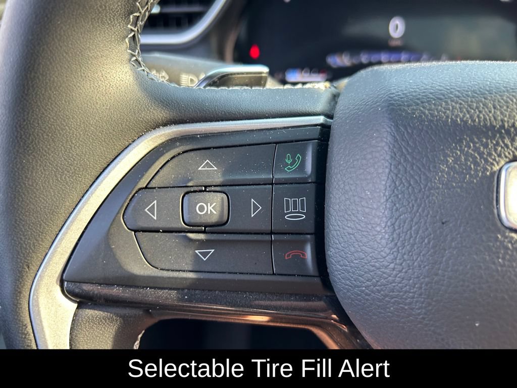 Used 2023 Jeep Grand Cherokee L Laredo AWD/4WD image 20