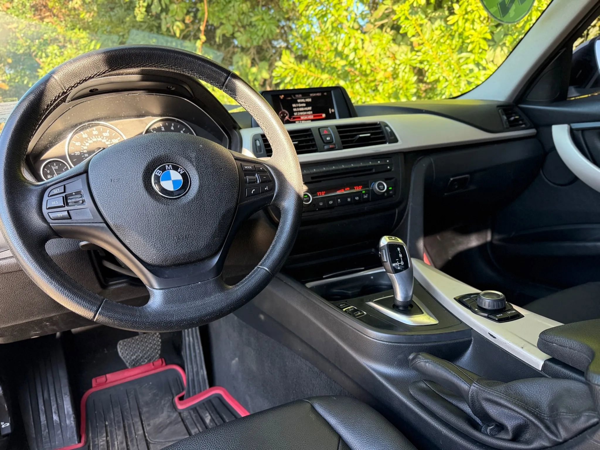 Used 2015 BMW 320i Sedan image 45