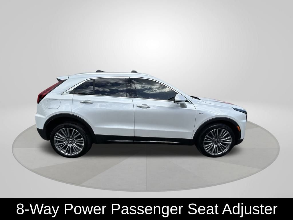 Used 2025 Cadillac XT4 Premium Luxury image 8