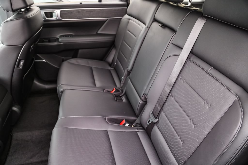 Certified 2026 Hyundai Santa Fe Limited AWD/4WD image 18