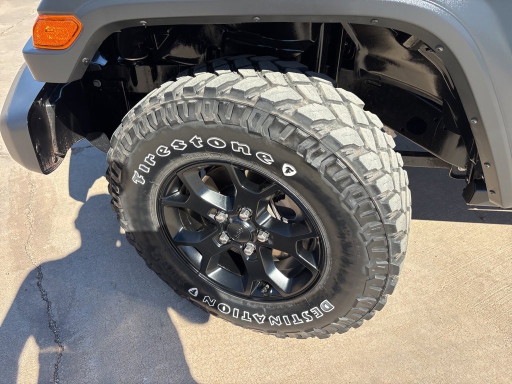 Certified 2021 Jeep Wrangler Willys image 9