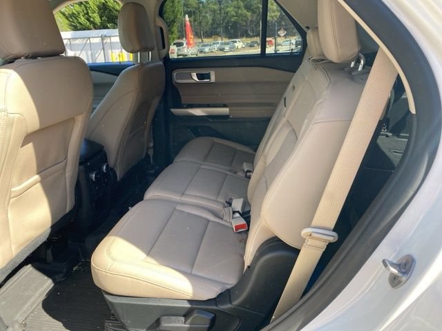 Used 2021 Ford Explorer Limited w/ Equipment Group 301A AWD/4WD image 25