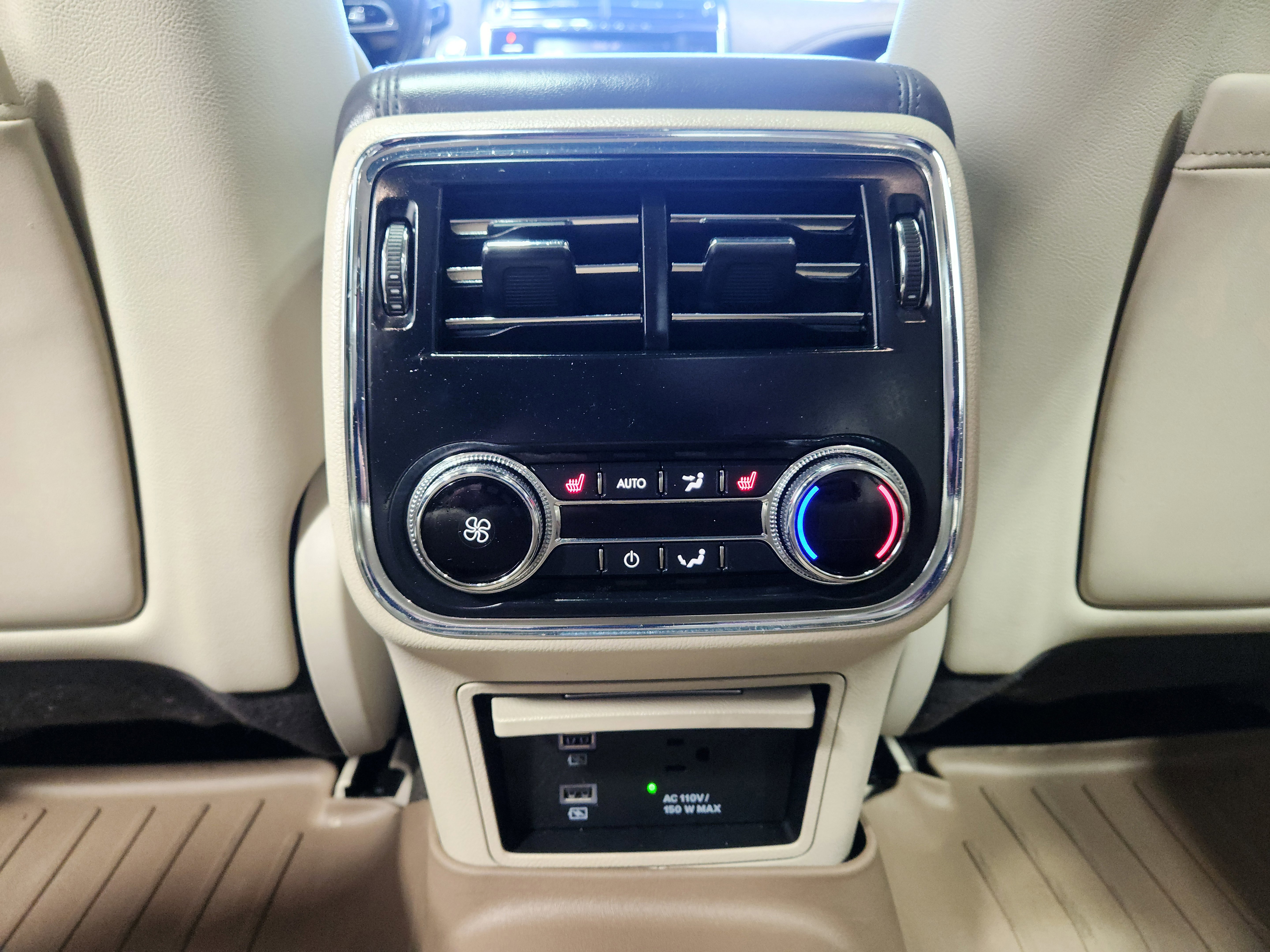 Used 2019 Lincoln Continental Reserve image 18