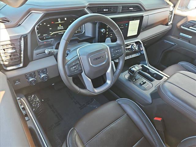 Used 2025 GMC Sierra 1500 Denali AWD/4WD image 9