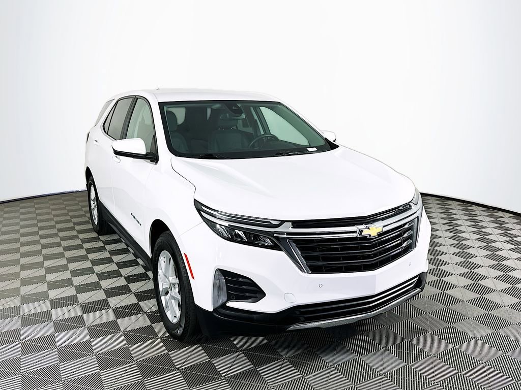 Used 2024 Chevrolet Equinox LT image 3