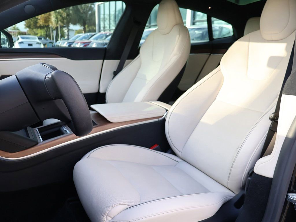 Used 2021 Tesla Model S Plaid image 29
