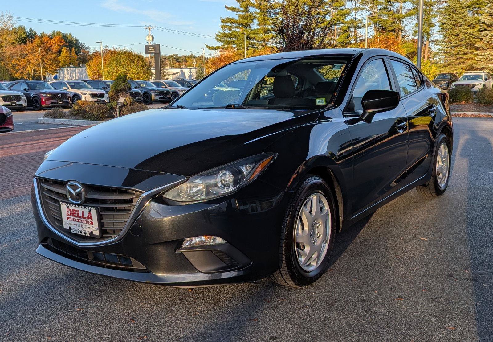 Used 2016 MAZDA MAZDA3 i Sport FWD image 4