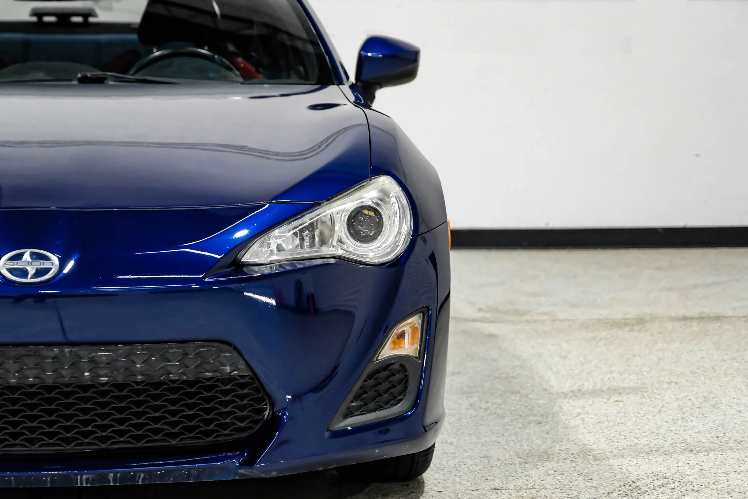 Used 2015 Scion FR-S RWD image 32