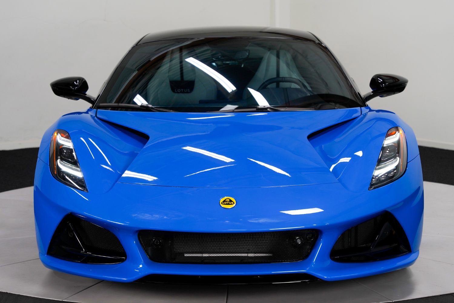 Used 2024 Lotus Emira First Edition image 10