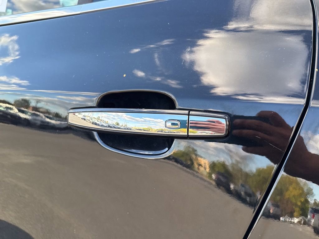 Certified 2022 Buick Encore Preferred w/ Safety Package image 11