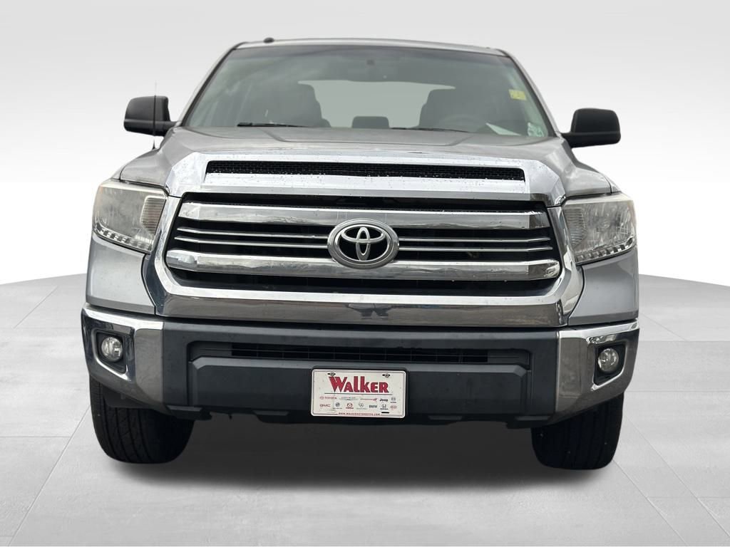 Used 2017 Toyota Tundra SR5 image 3