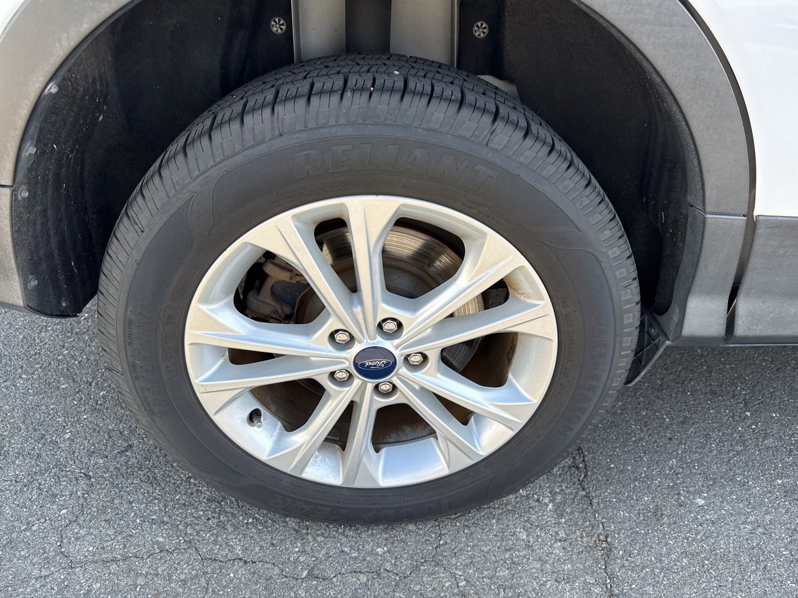 Used 2017 Ford Escape SE FWD image 20