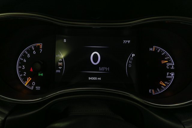 Used 2020 Jeep Grand Cherokee Limited w/ Luxury Group II image 39