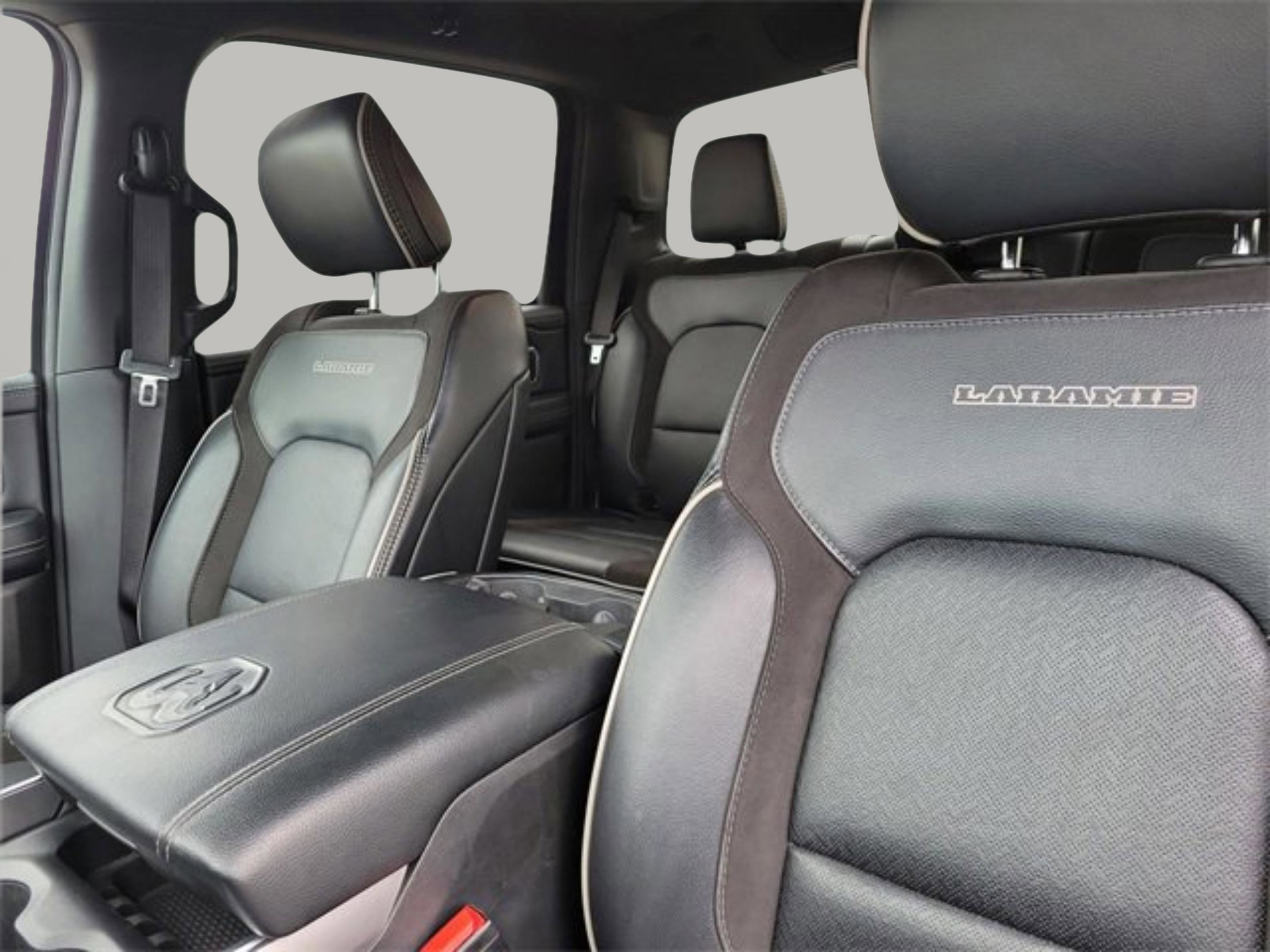 Used 2024 RAM 1500 Laramie image 11