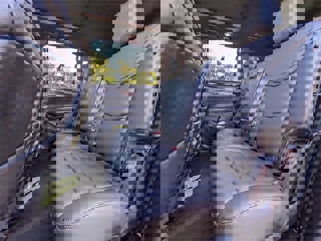 New 2025 Cadillac XT6 Luxury image 14