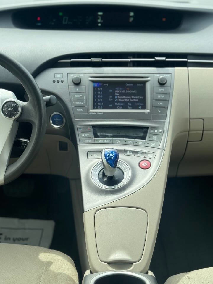 Used 2013 Toyota Prius Three FWD image 6