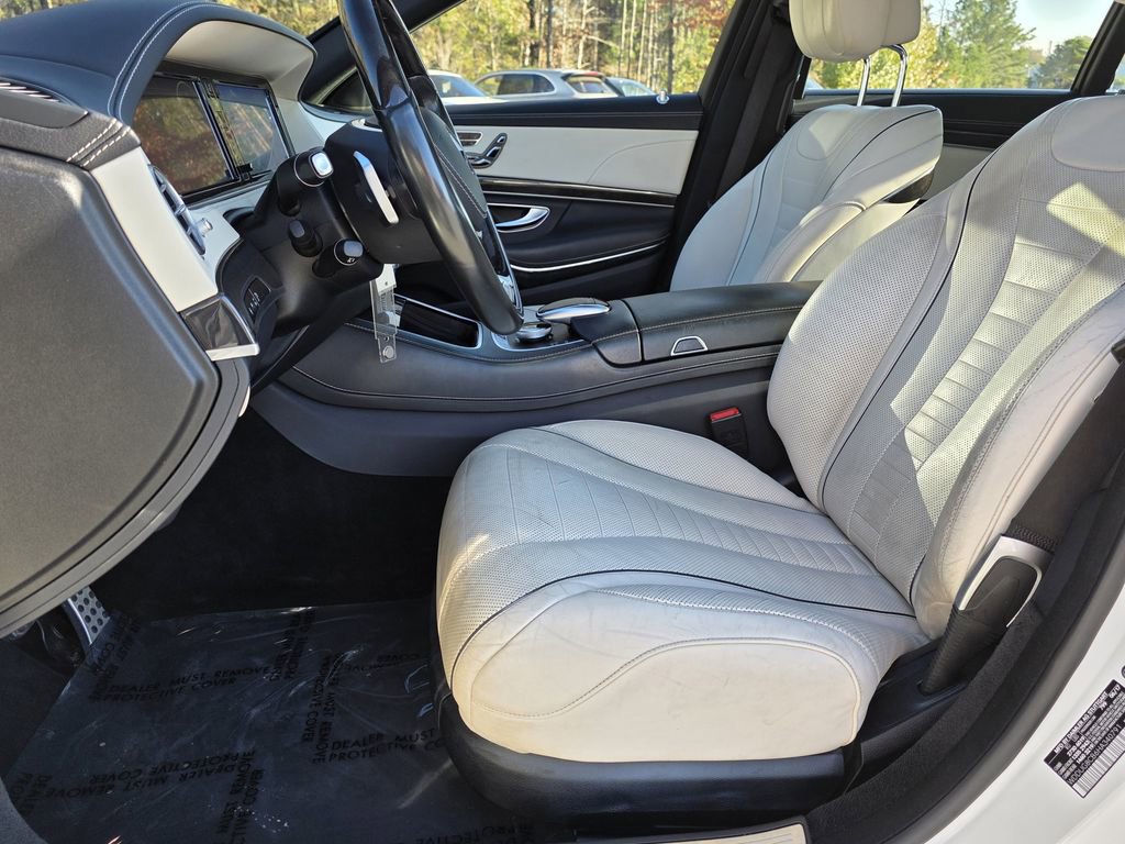 Used 2017 Mercedes-Benz S 550 Sedan w/ Sport Package w/ Sport Package image 11