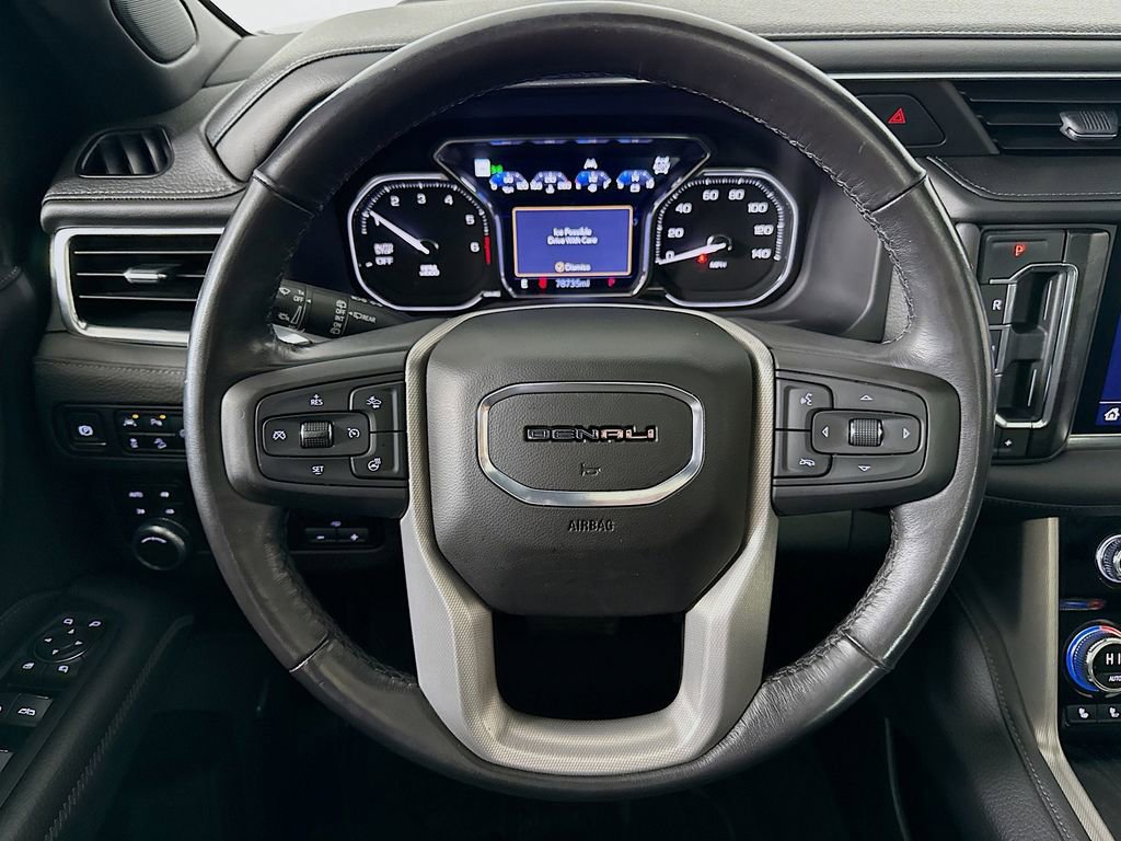 Used 2021 GMC Yukon Denali w/ Denali Premium Package image 11