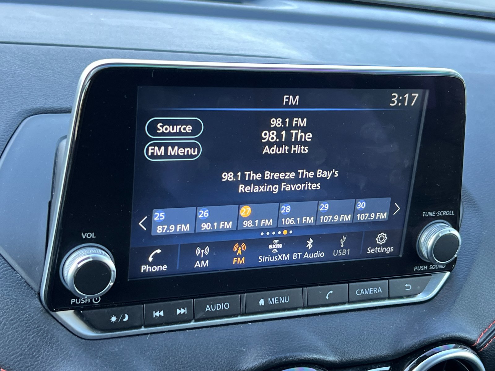 Used 2024 Nissan Sentra SR w/ SR Premium Package image 16