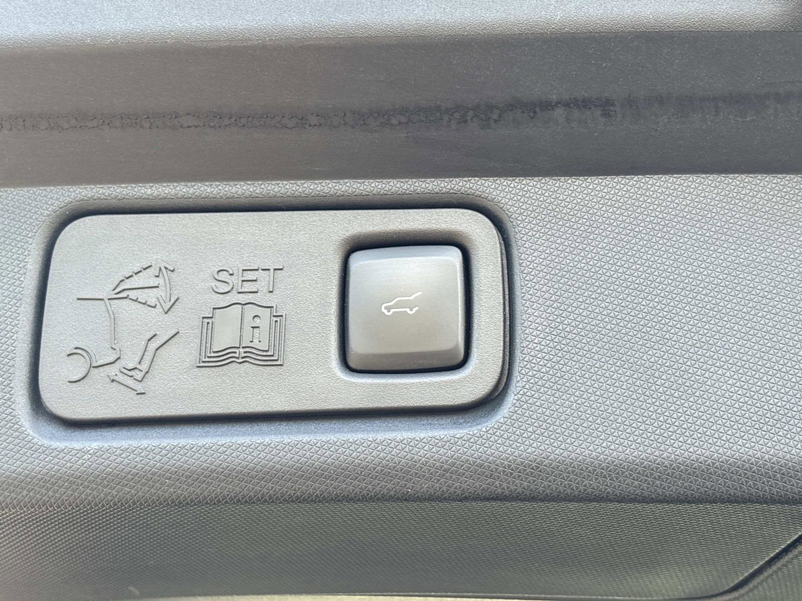 Used 2021 Ford Mustang Mach-E Premium image 14