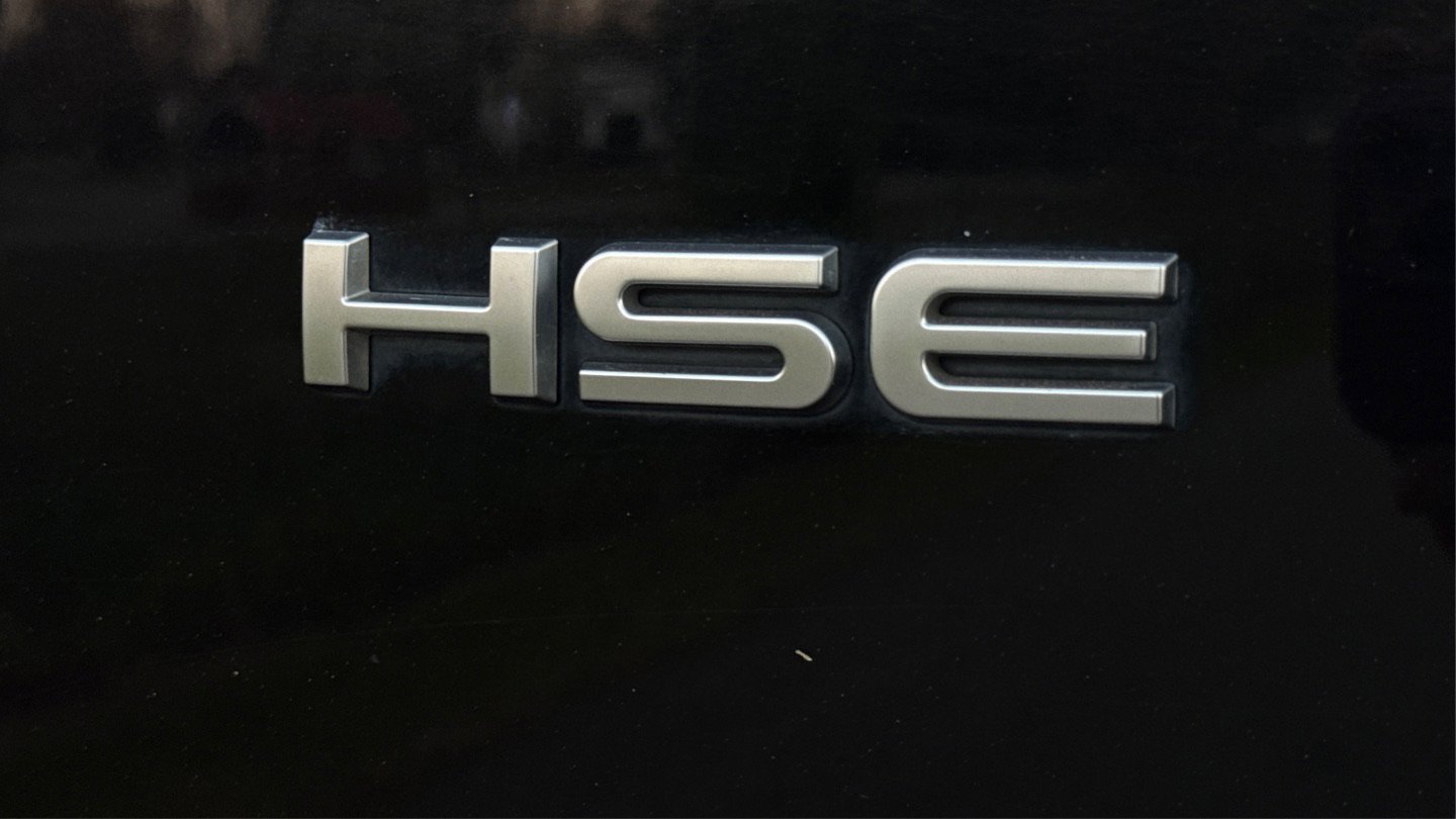 Used 2016 Land Rover Range Rover HSE image 39