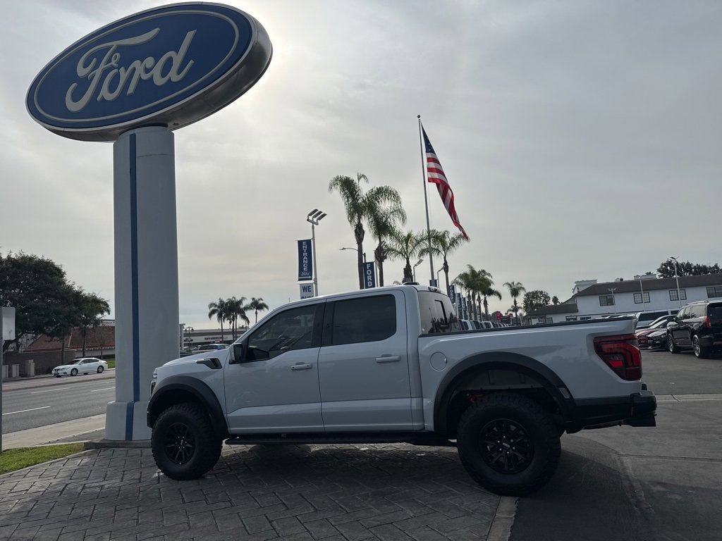 Used 2025 Ford F150 Raptor image 27