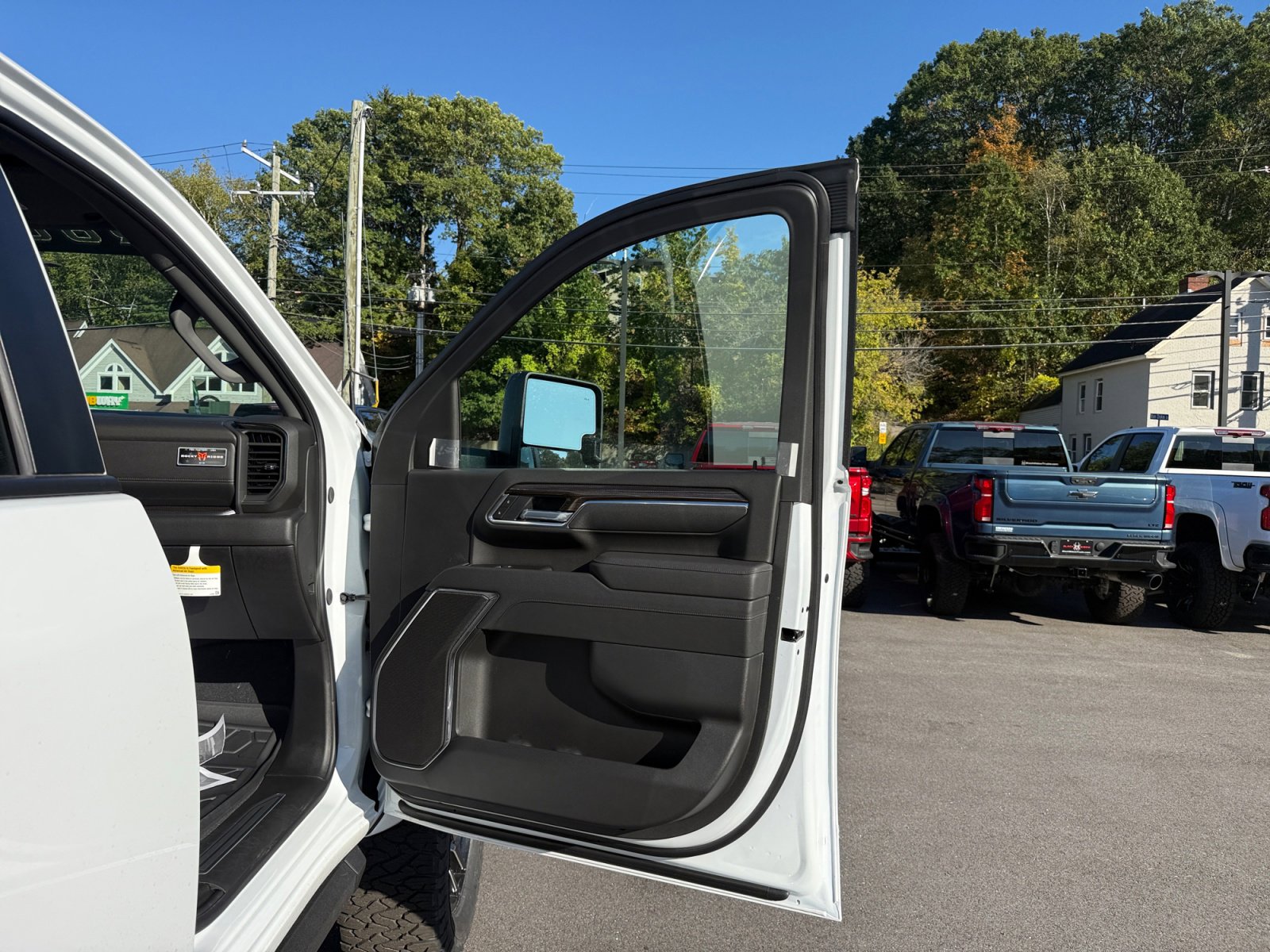 New 2025 Chevrolet Silverado 2500 LT w/ Trail Boss Package image 28